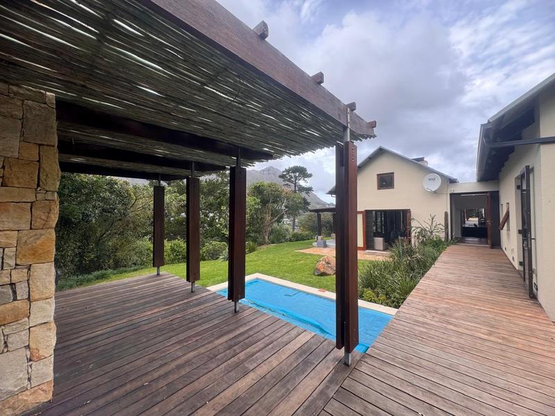 To Let 4 Bedroom Property for Rent in Kenrock Country Estate Western Cape